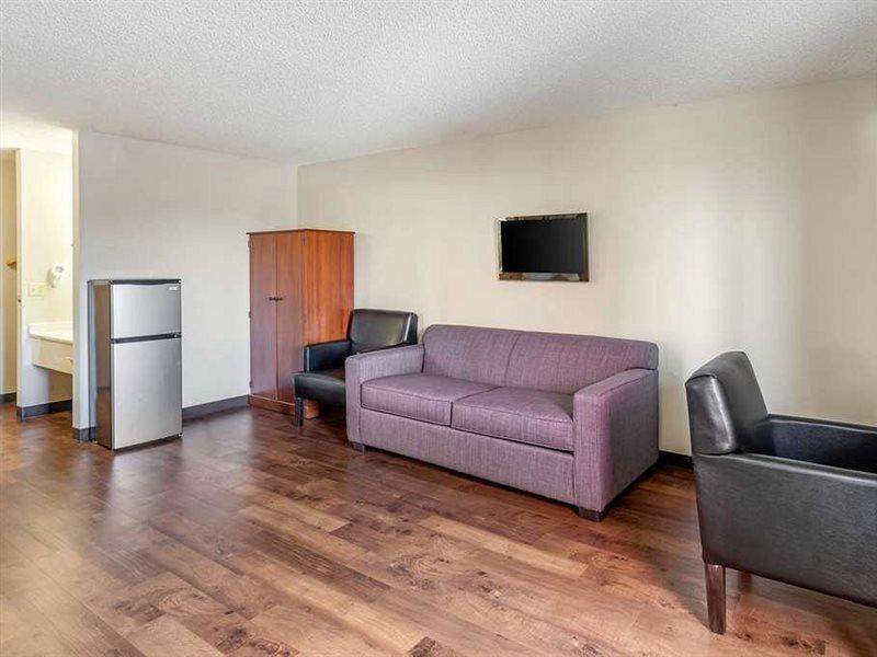 Econo Lodge Firestone Exterior foto